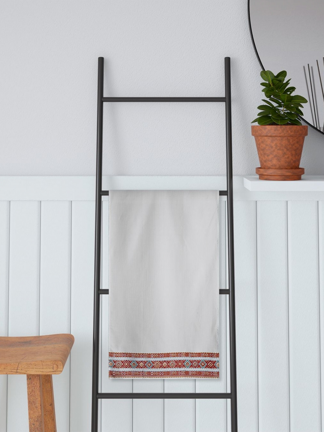 Portico Hammam Luxe White Printed Cotton 220 GSM Bath Towel