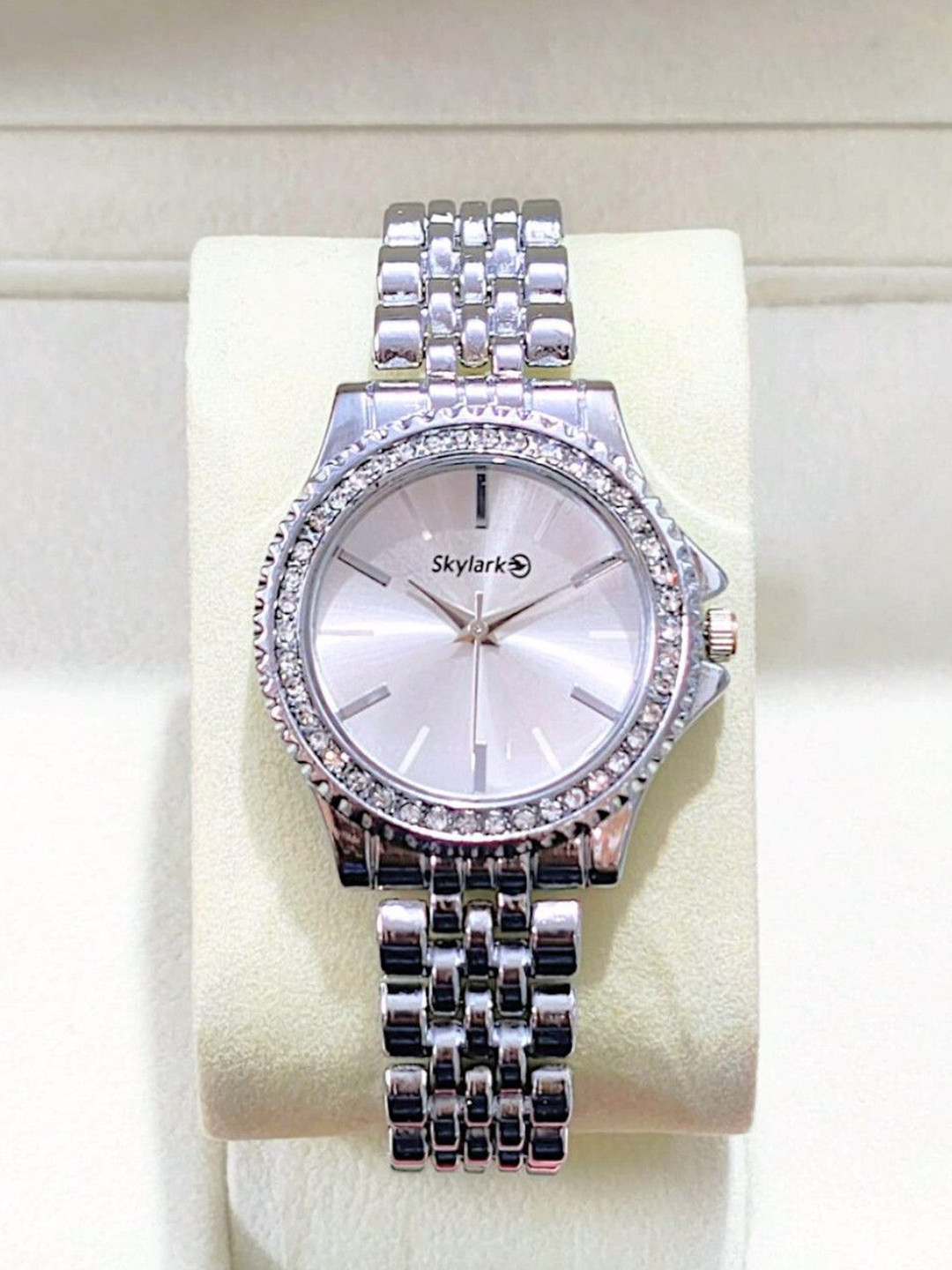 Skylark Women Embellished Bracelet Style Straps Analogue Watch SEO_Deox_Silver_5245