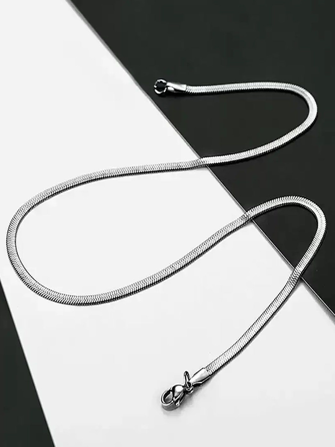 GET VASTRA Men Herringbone Minimal Chain