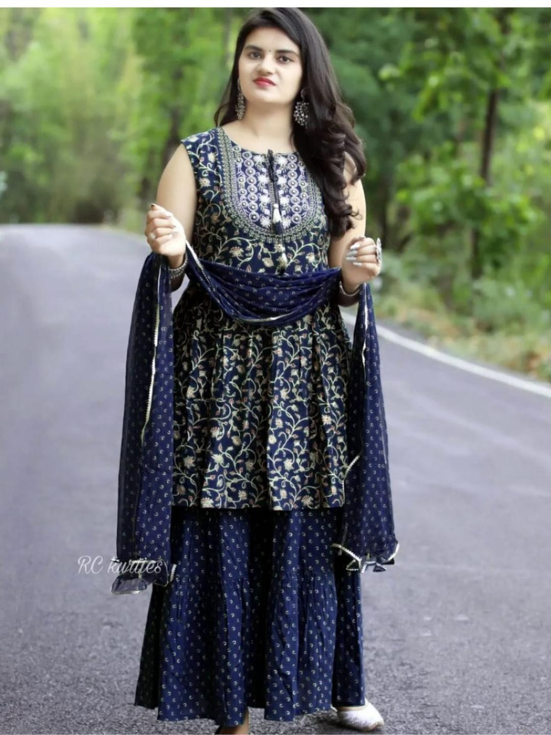 She Enterprises Women Blue Kurta Sets