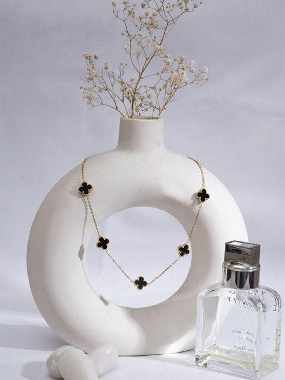 Winnifred Stainless Steel Gold-Plated 5 Gold Clover Minimal Necklace