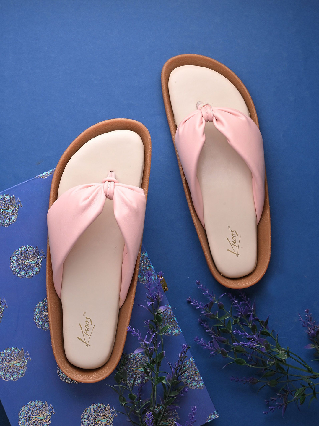 knoos Women Solid Open Toe Flats with Cushioned Sole & Stylish Twist Design