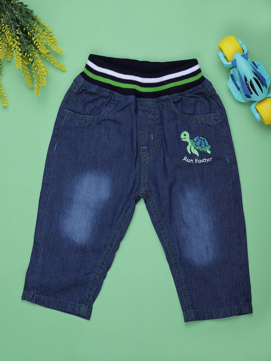 V-Mart Boys Embroidered Regular Fit Mid-Rise Jeans
