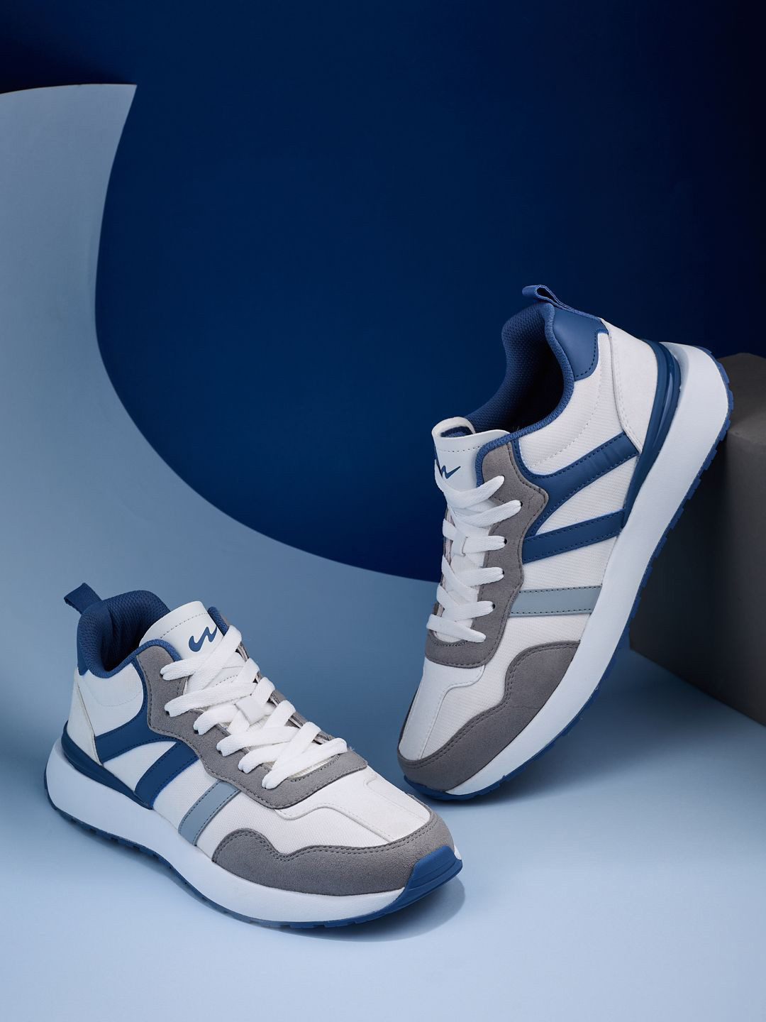 Campus Hinge Men Colourblocked Round Toe Memory Foam Lace Ups Sneakers