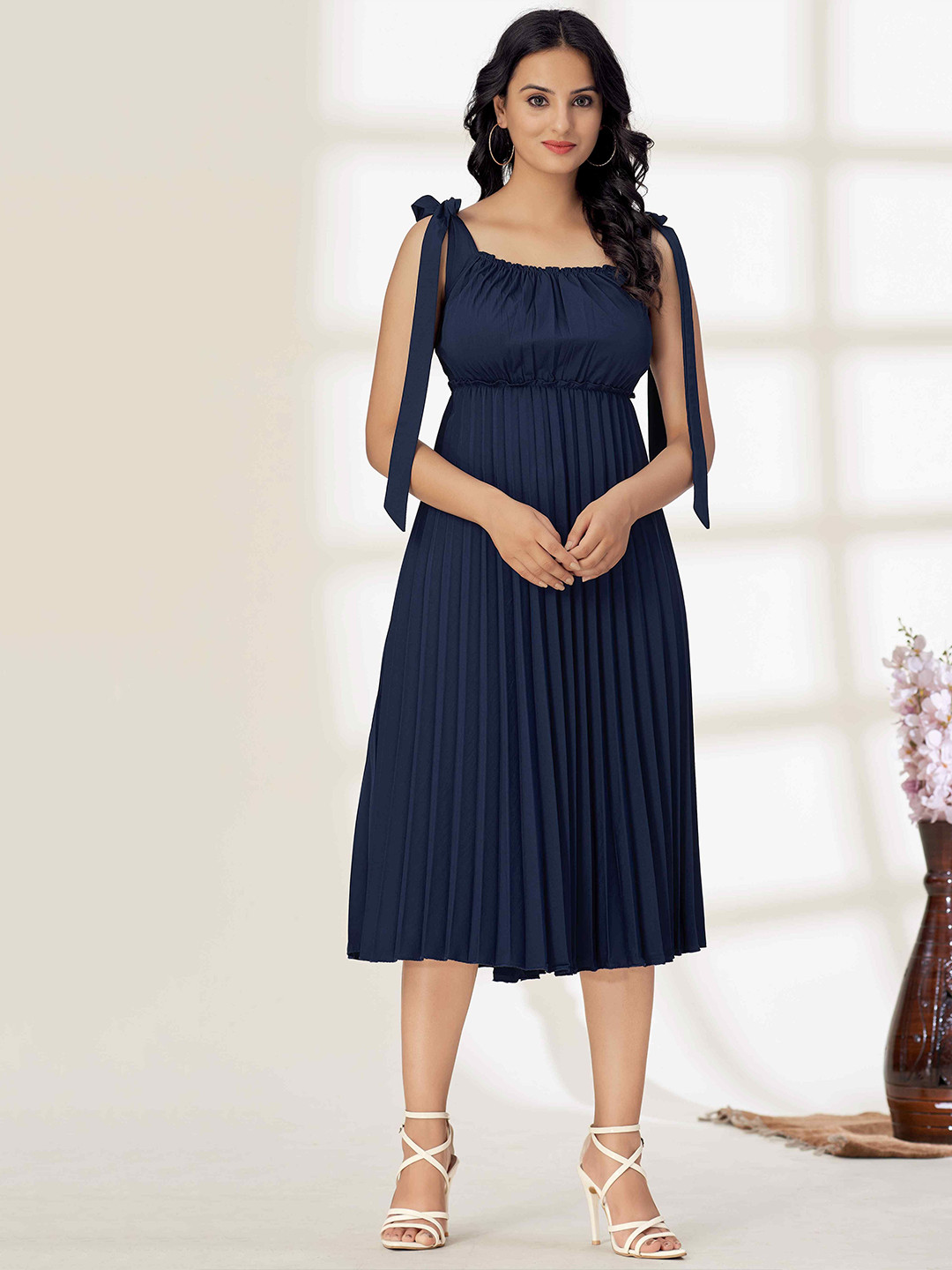 Glomee Shoulder Straps Accordion Pleats Empire Midi Dress