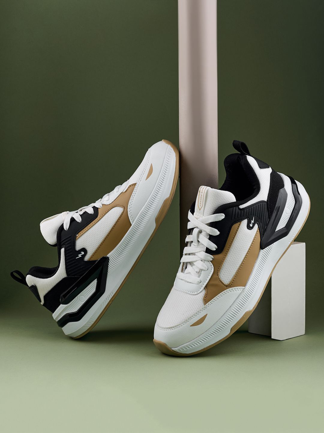 Campus Men COVE Colourblocked Sneakers