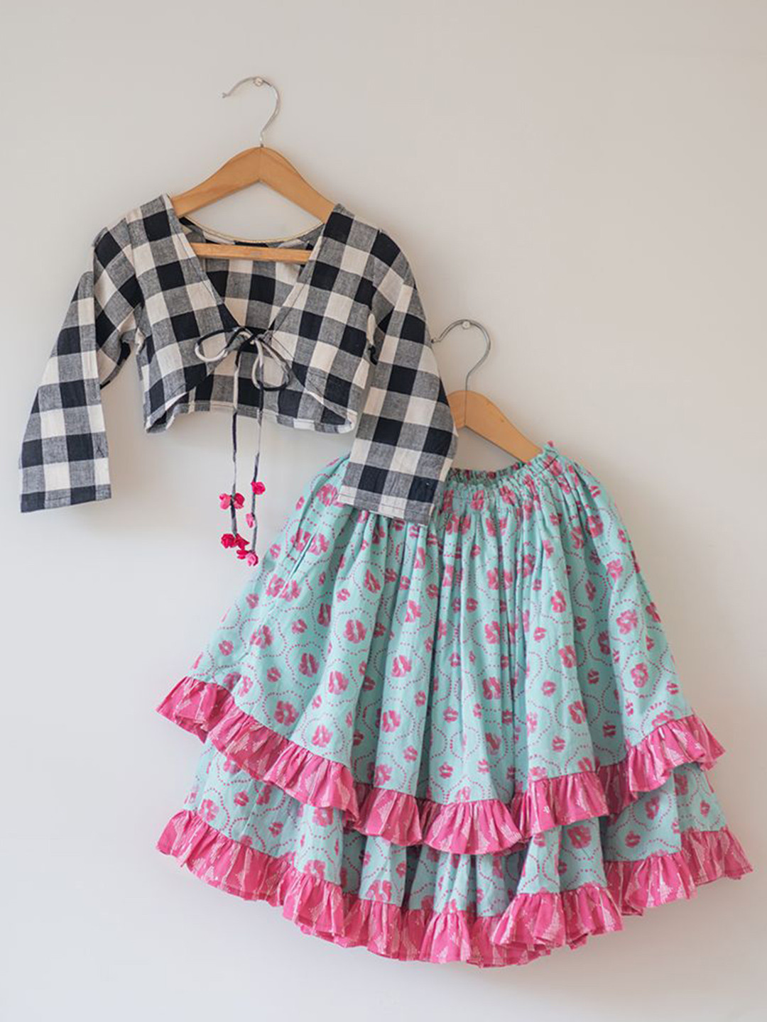 LOVE THE WORLD TODAY Girls Checked Tie-Ups Neck Cotton Ready to Wear Lehenga & Top