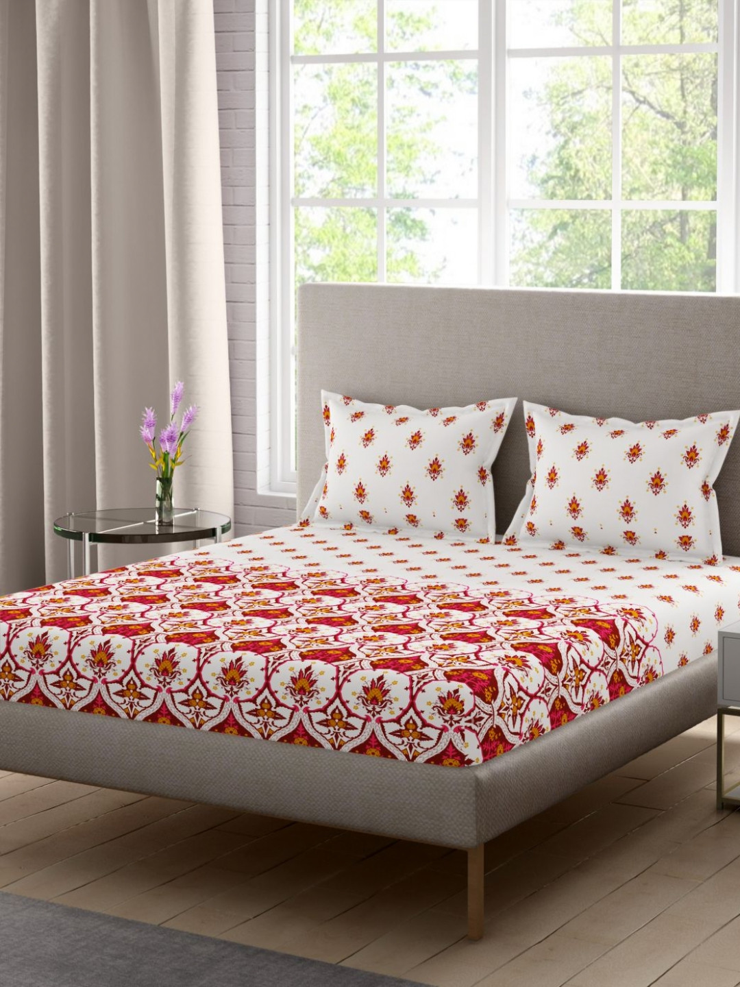 Portico Noir Harmony Red & White 144 TC Queen Bedsheet with 2 Pillow Covers- 2.24m X 2.54m