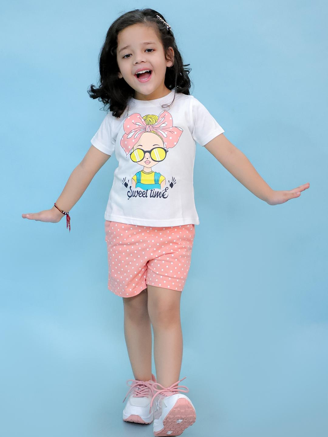 CHANDRIKA Kids-Girls Rose Clothing Set