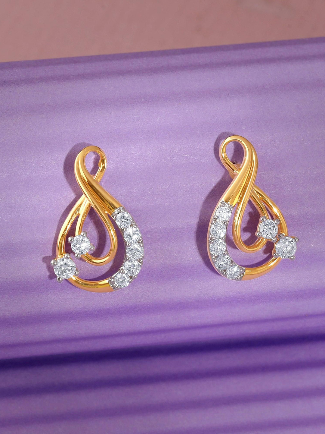 GIVA Infinitude Diamond Earrings-2.43 gms