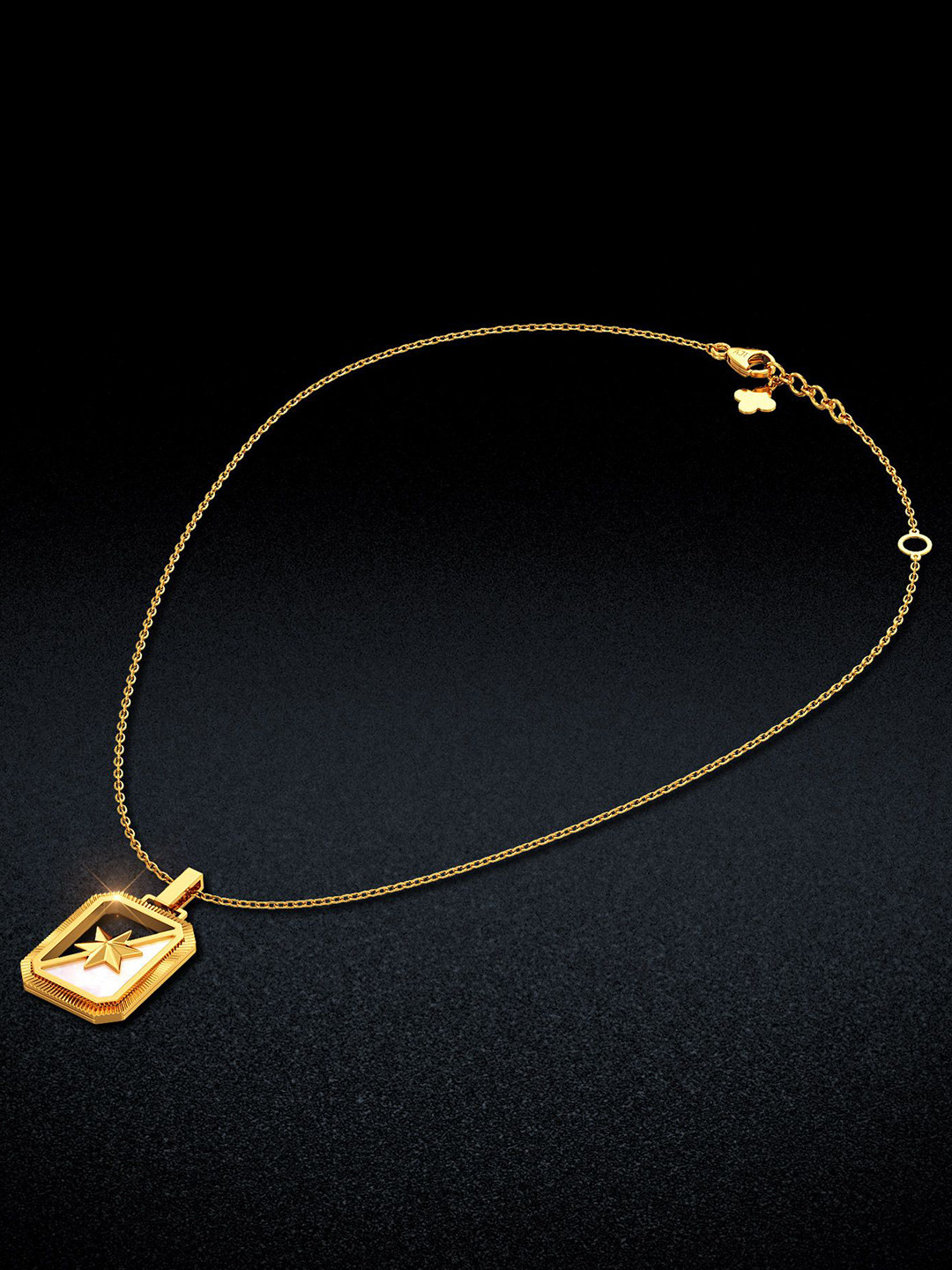 Joyalukkas 22KT Stellar Boxed Pendant Gold