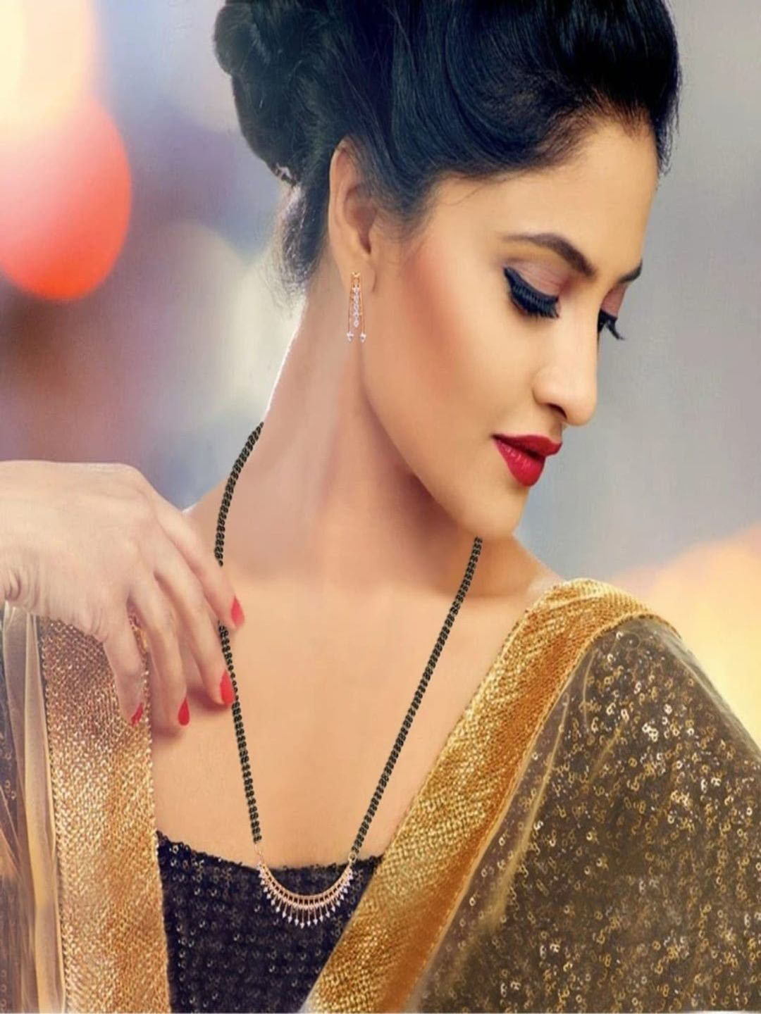 Global Ecom Artificial Stones Studded & Beaded Mangalsutra With Earrings