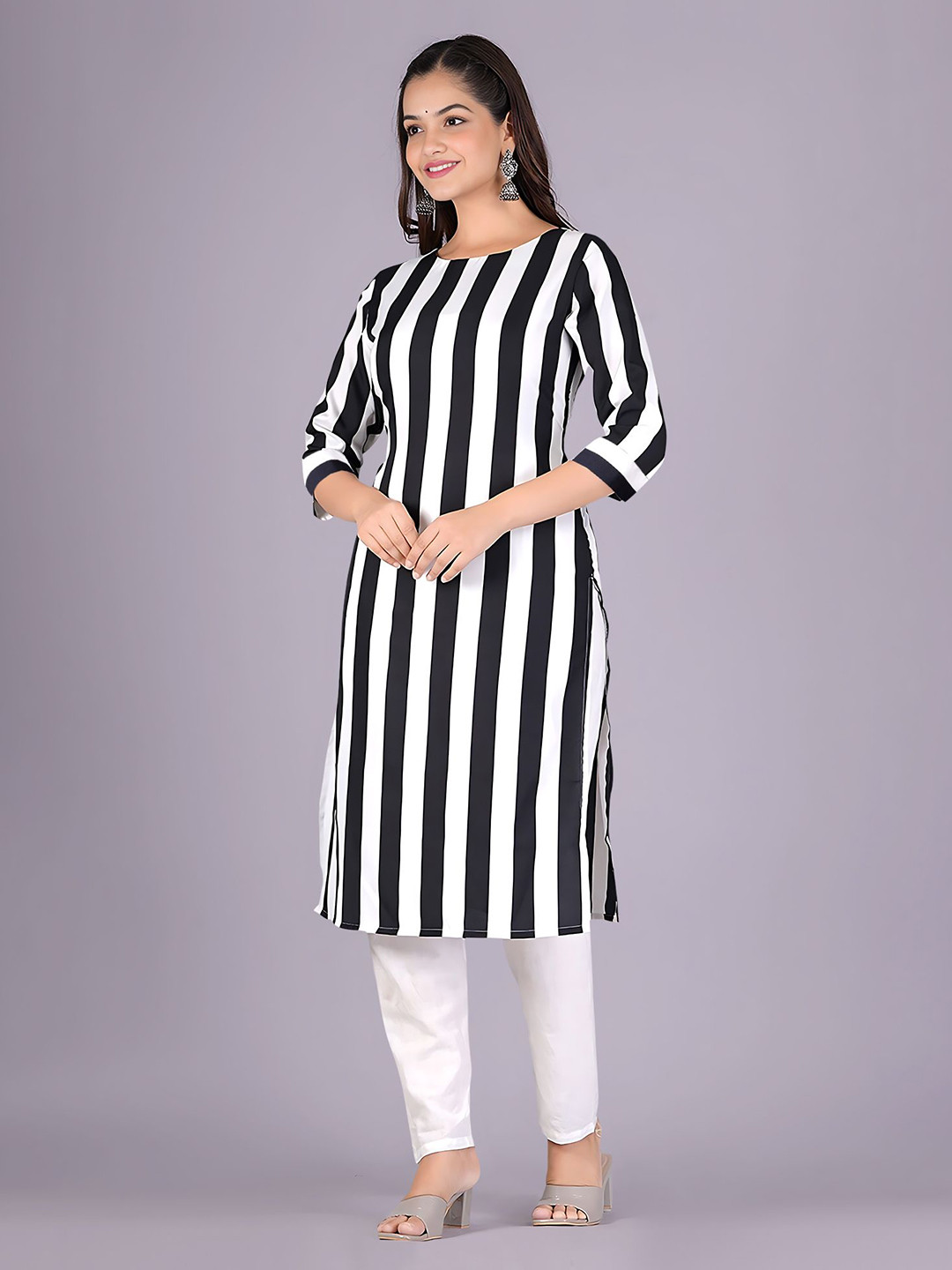 Dream Beauty Fashion Women Striped Daily Straight Kurta