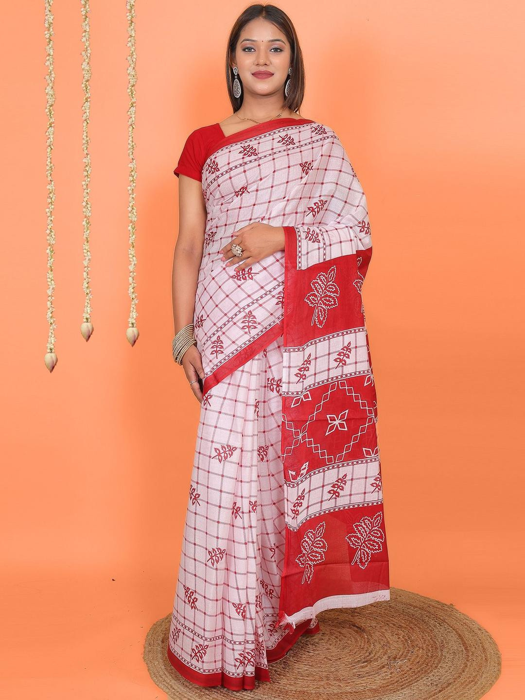 Ravi Janki Suit & Sarees Floral Printed Saree With Blouse Piece