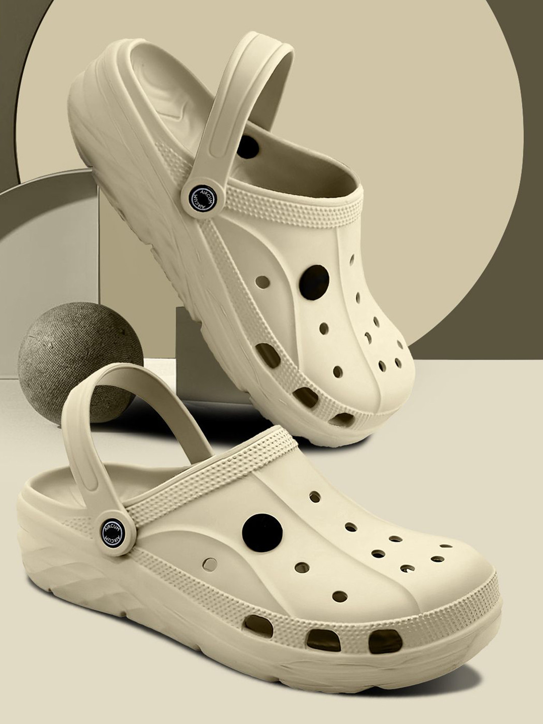 Aircum Men Self Design Clogs