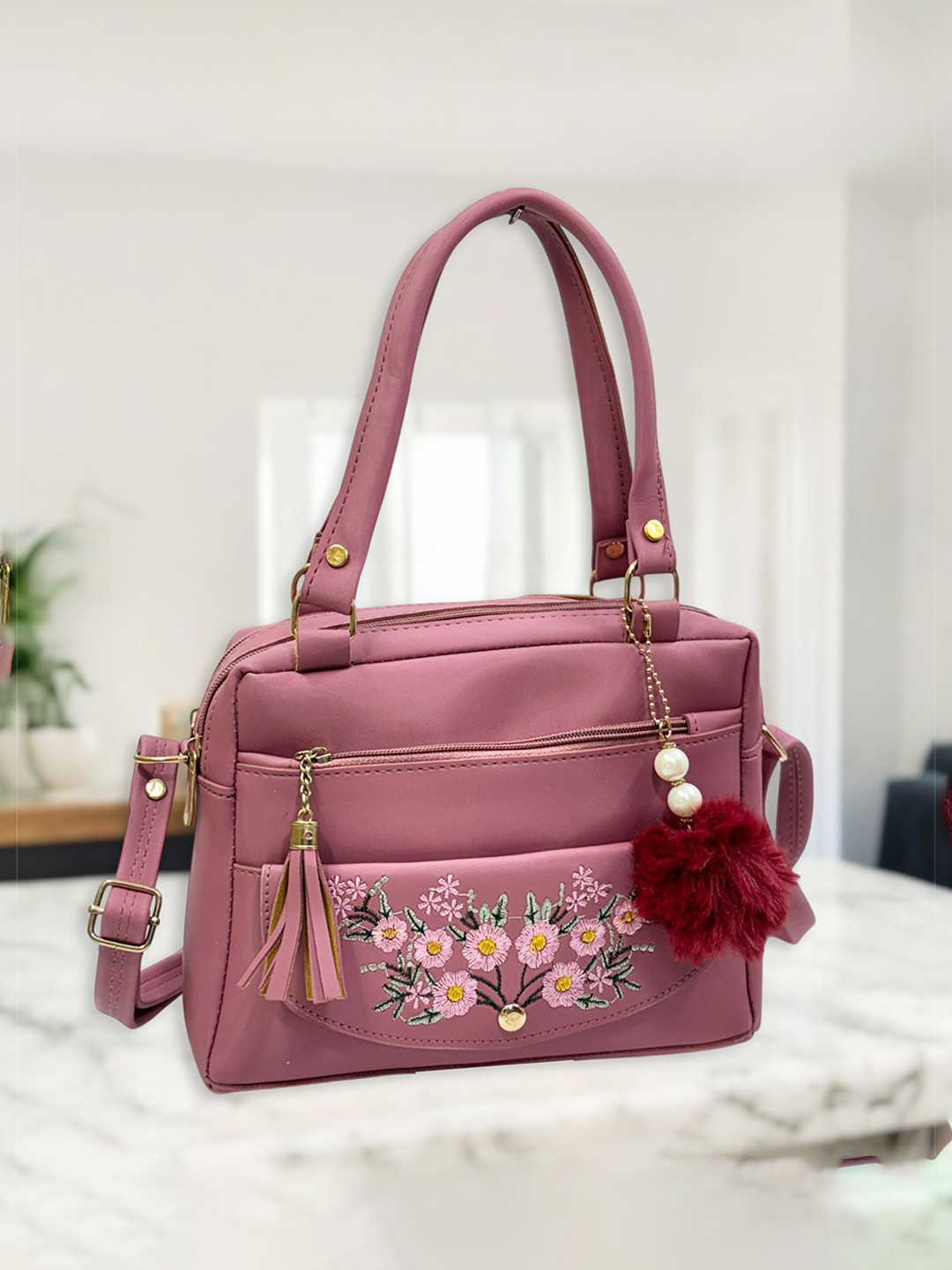 CANDY BAGS Women Floral Printed Structured Tasselled Shoulder Bag