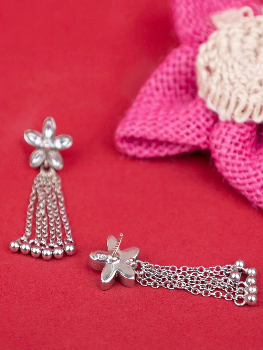 Shyle 925 Sterling Silver Gold-Plated Essence Kundan Flower Sequence Jewellery Set