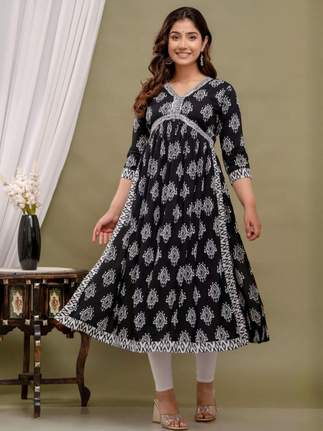 Shri pradha Floral Embroidered V-Neck Sequinned Sequinned Kurti