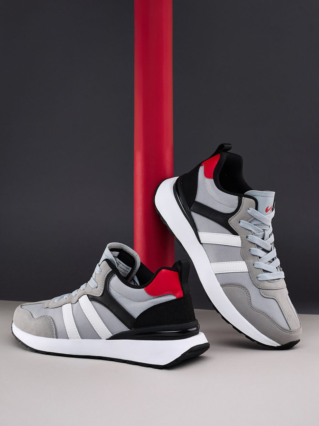 Campus HINGE Men Colourblocked Round Toe Sneakers