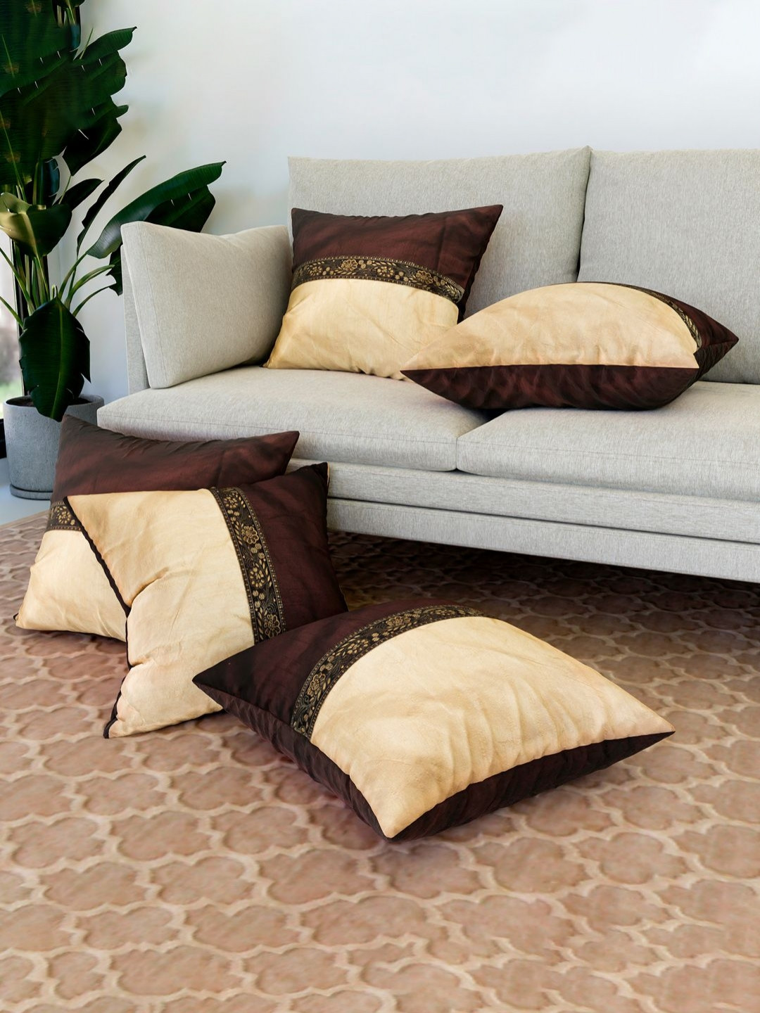 Aura Brown & Cream-Coloured 5 Pieces Colourblocked Square Cushion Covers