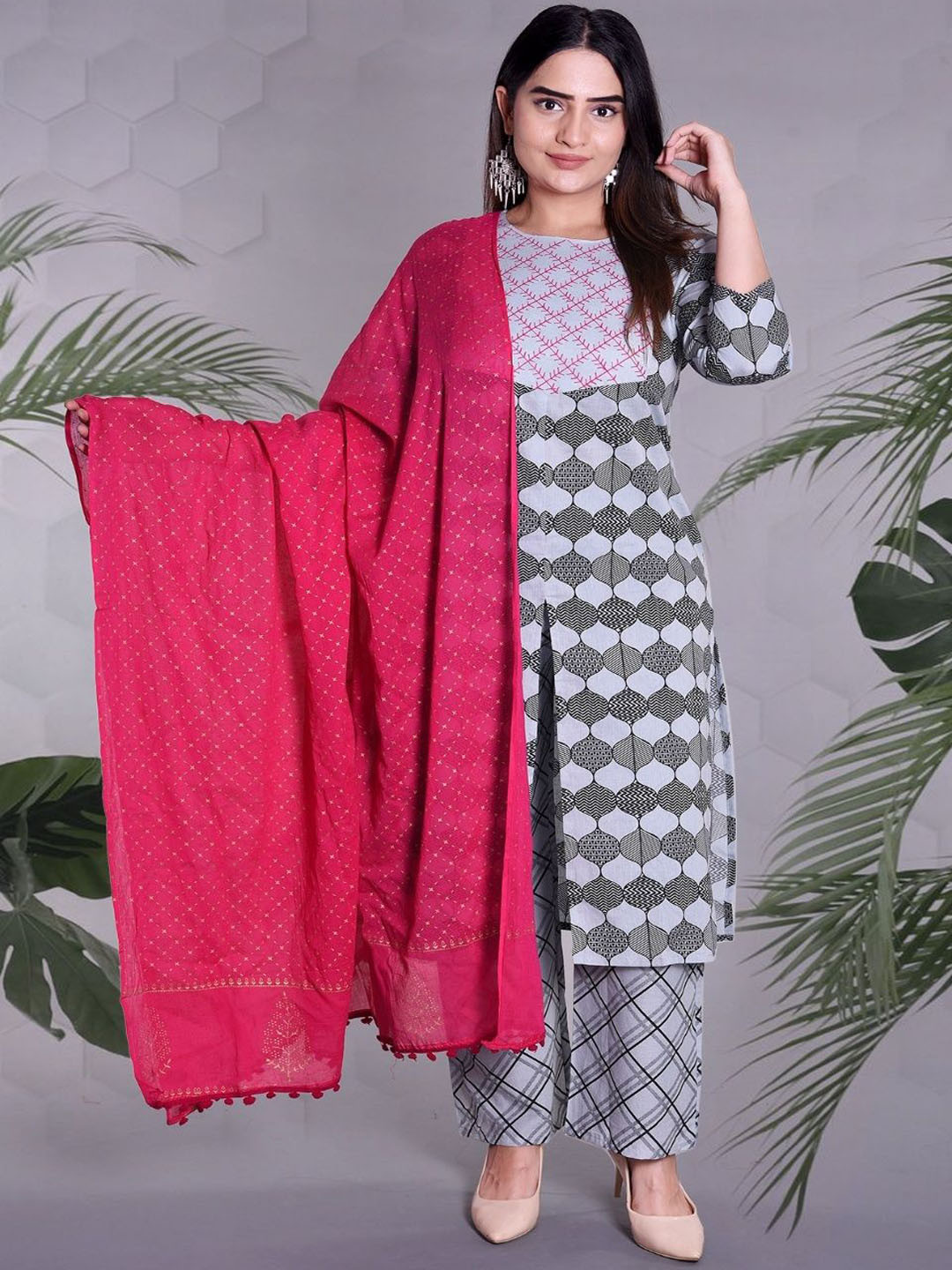 VDV CREATION Women Printed Pure Cotton Kurta with Trousers &  Dupatta