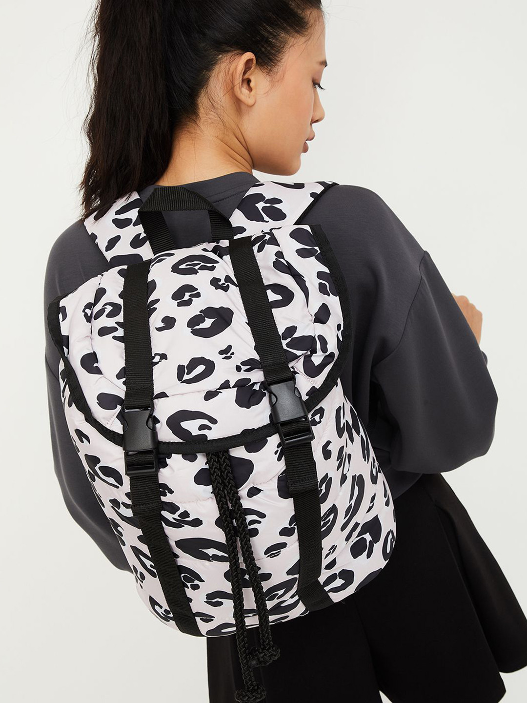 max Women Printed Small Backpack