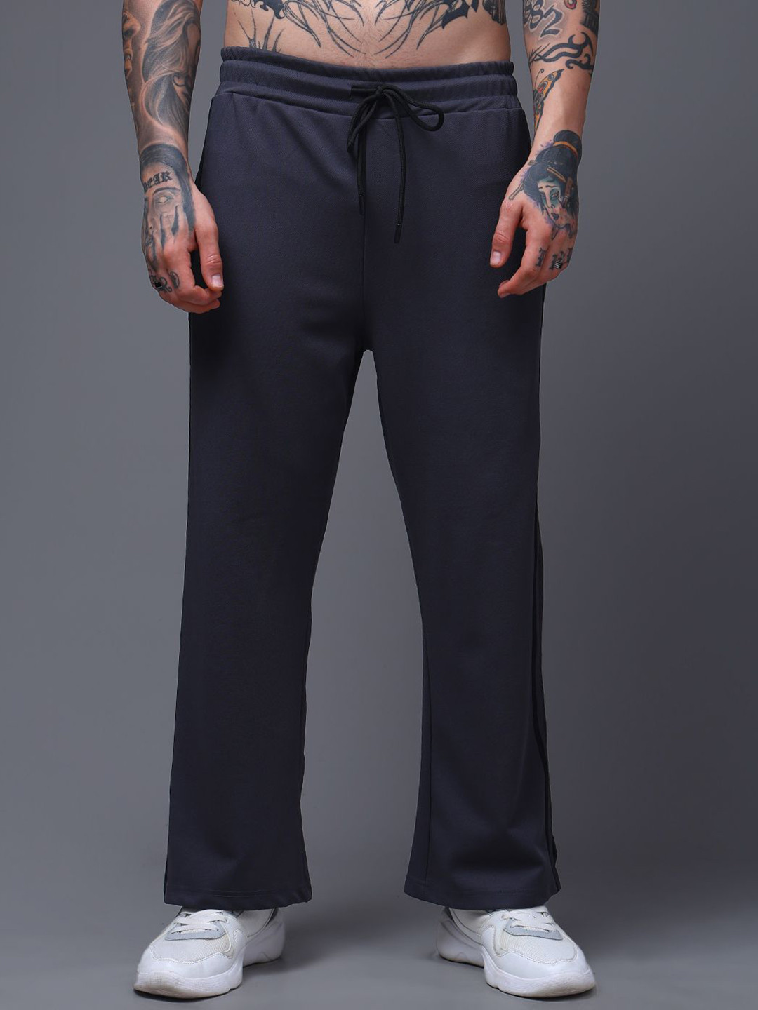 MADSTO Men Baggy-Fit Mid-Rise Track Pants