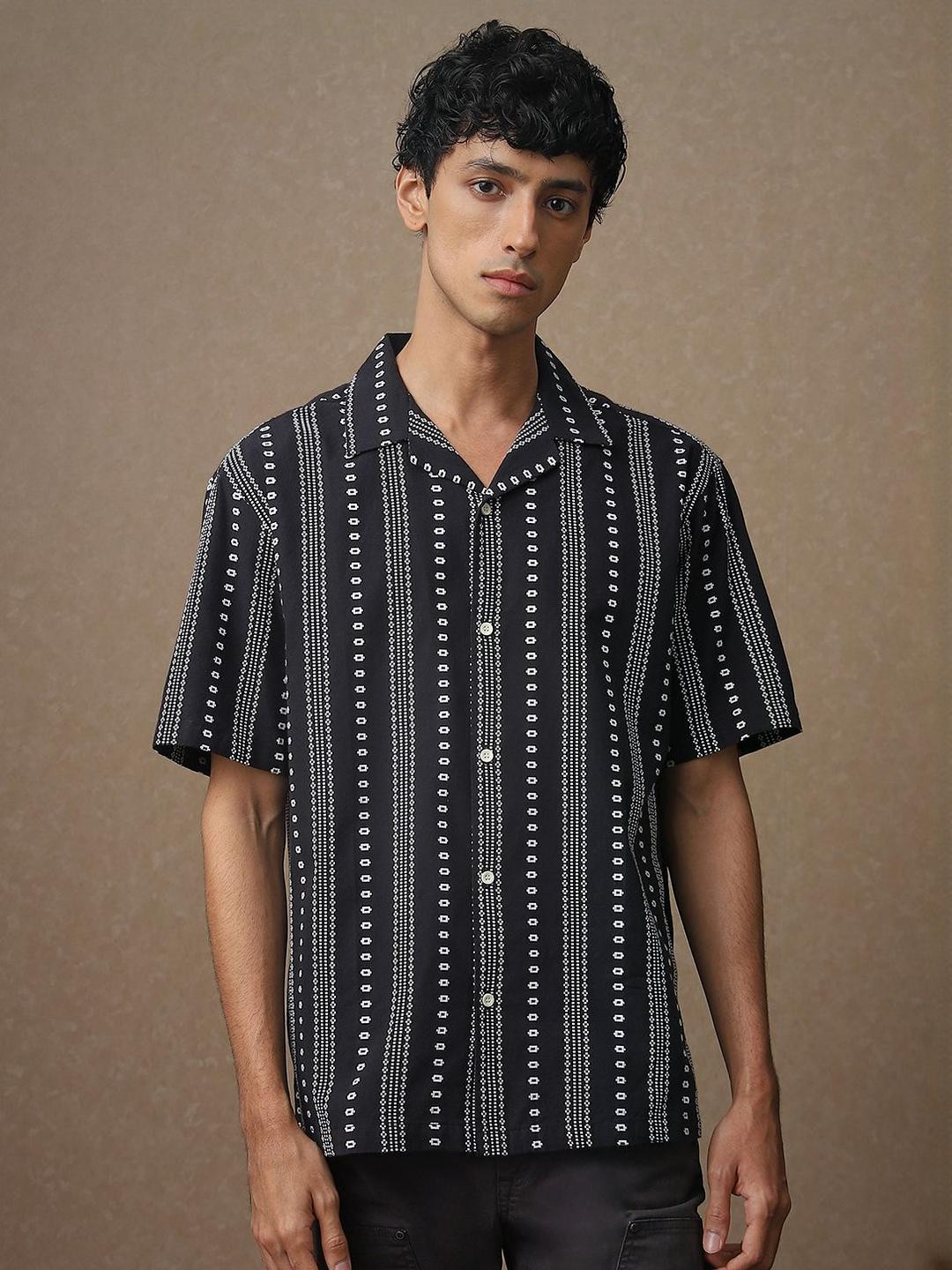 4 TRIPLE O FIVE O BY MUFTI Abstract Printed Cuban Collar Oversized Casual Cotton Shirt
