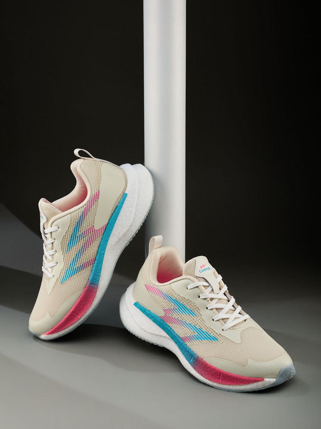 Campus Women HAZZLE Mesh Running Non-Marking Shoes