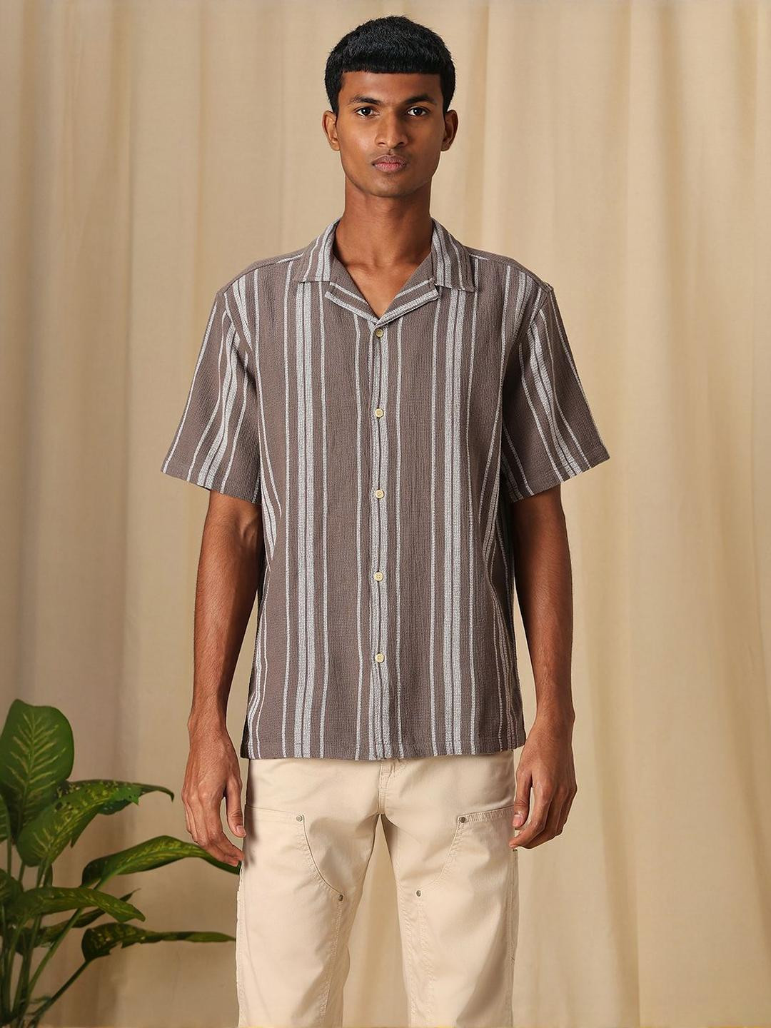 4 TRIPLE O FIVE O BY MUFTI Men Relaxed Fit Textured Cuban Collar Cotton Casual Shirt