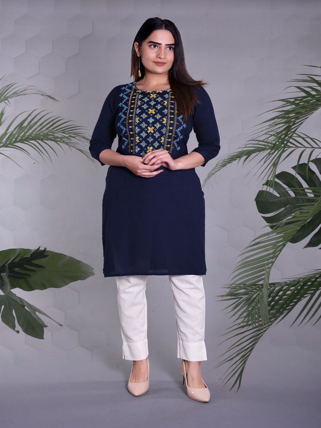 VDV CREATION Women Ethnic Motifs Embroidered Daily Straight Kurta