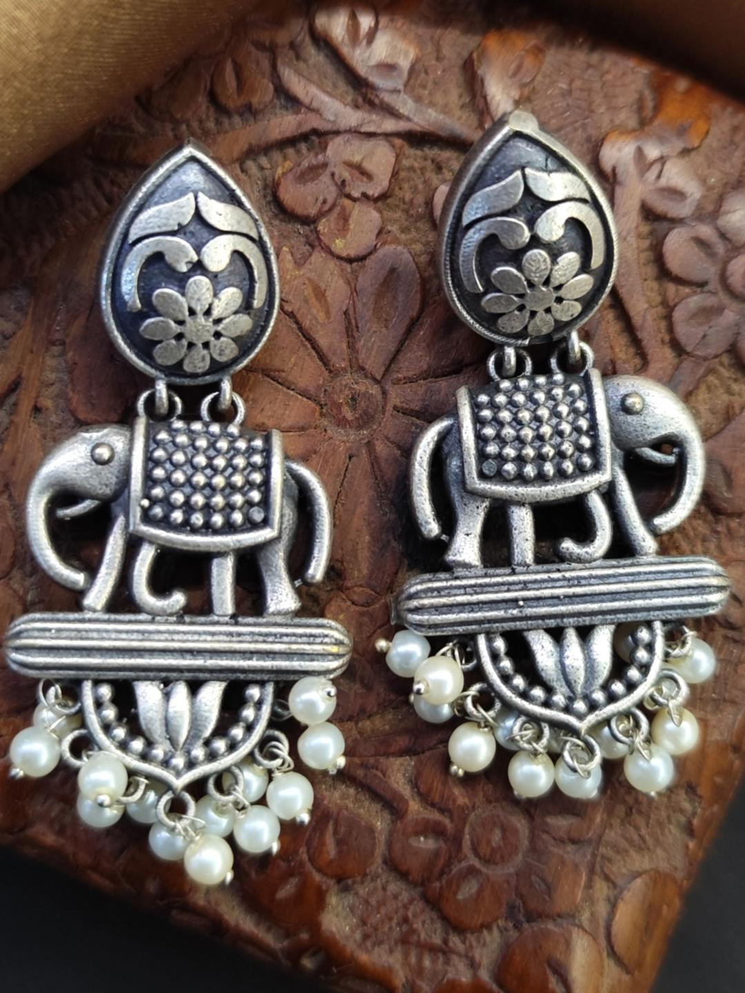 ATTIRE ICON  Silver plated Drop Earrings