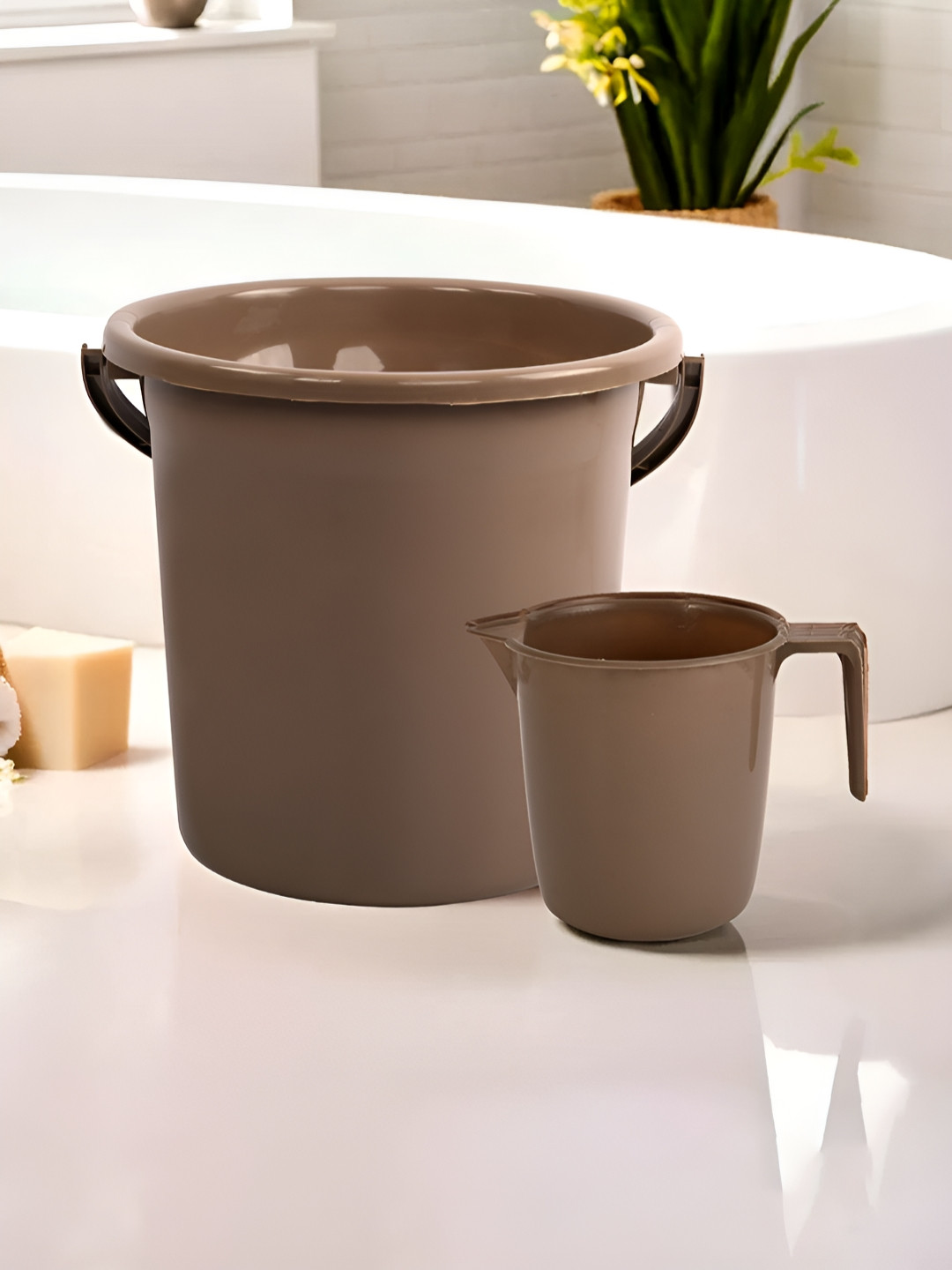Aura Brown 2 Pieces Bucket & Mug Bath Accessories Set