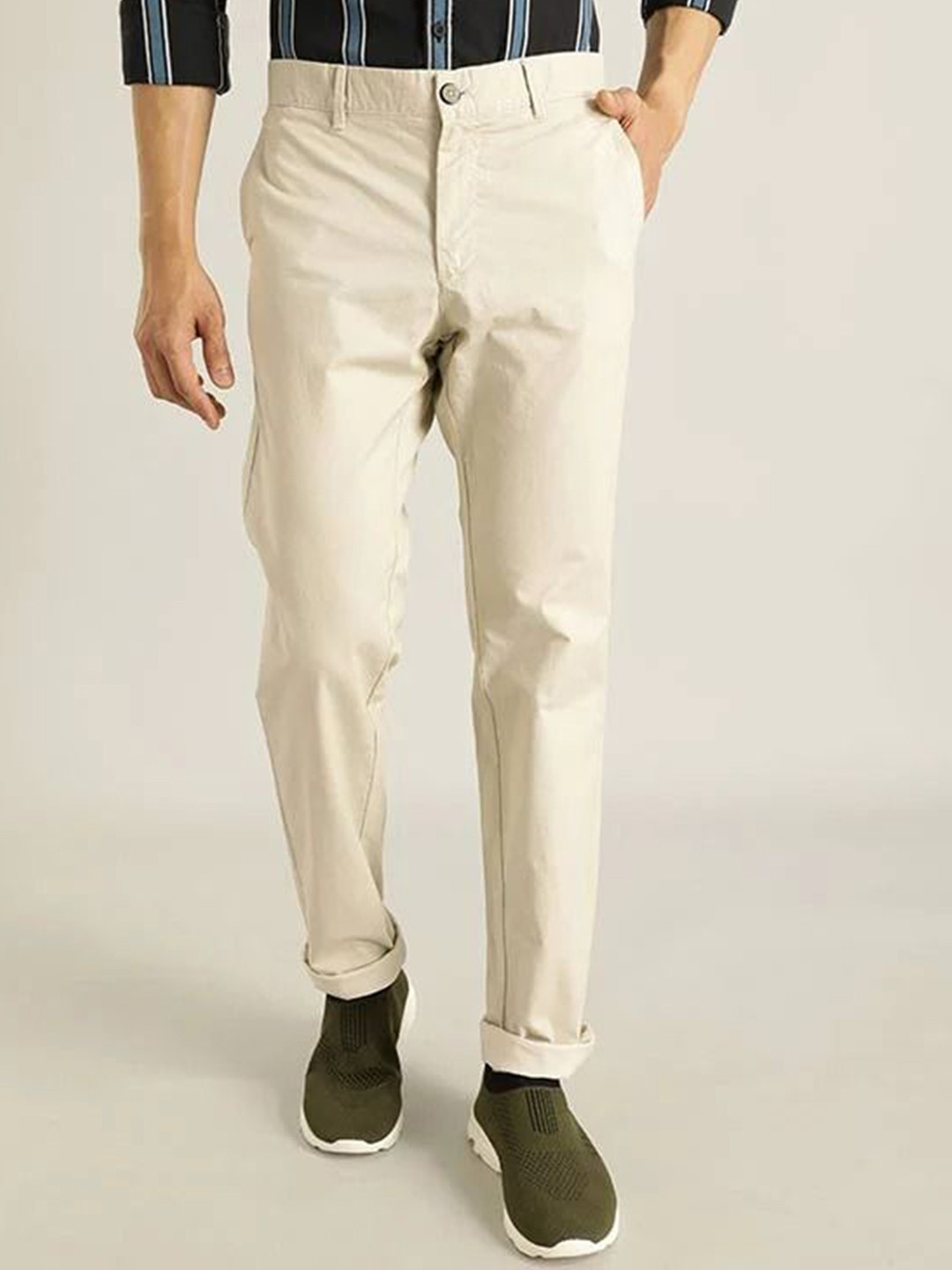 Indian Terrain Men Brooklyn Self Design Mid-Rise Slim Fit Trousers
