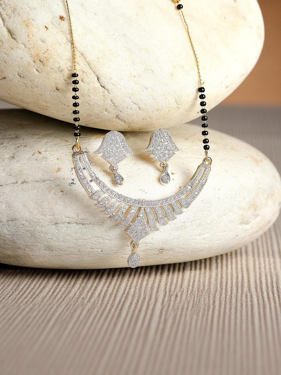 J D Jewellers Mangalsutra for Women Wife South Indian Traditional Peacock Mangalsutra