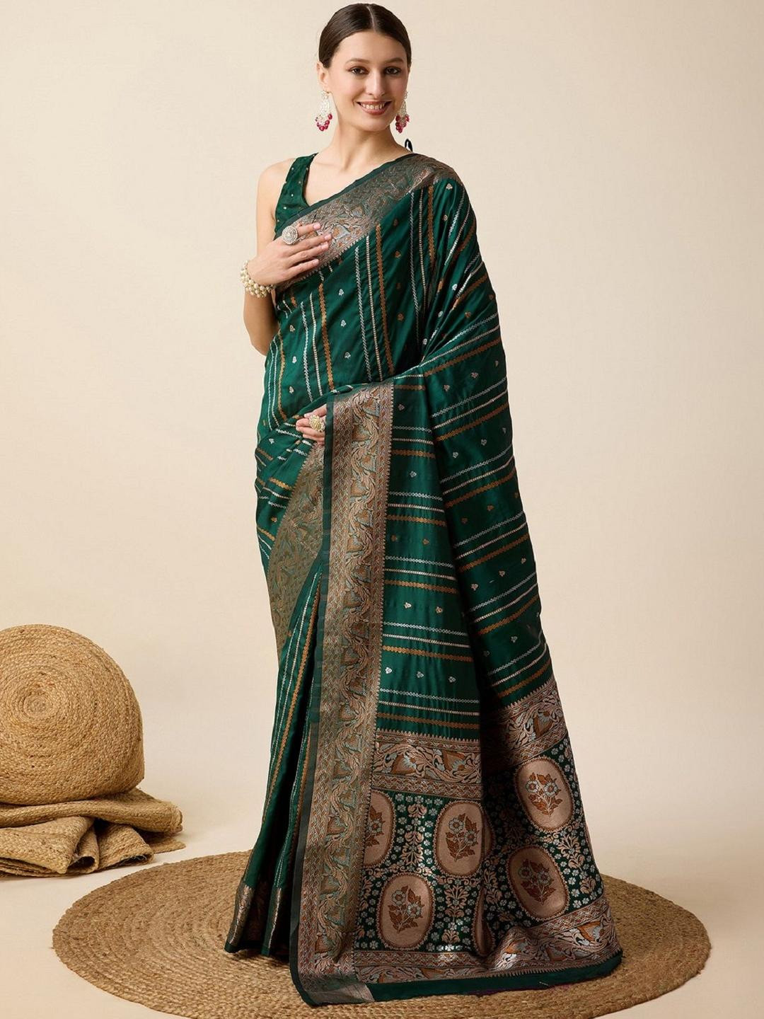 DWIJA FASHION Women Floral Printed Zari Festive Bandhani Saree