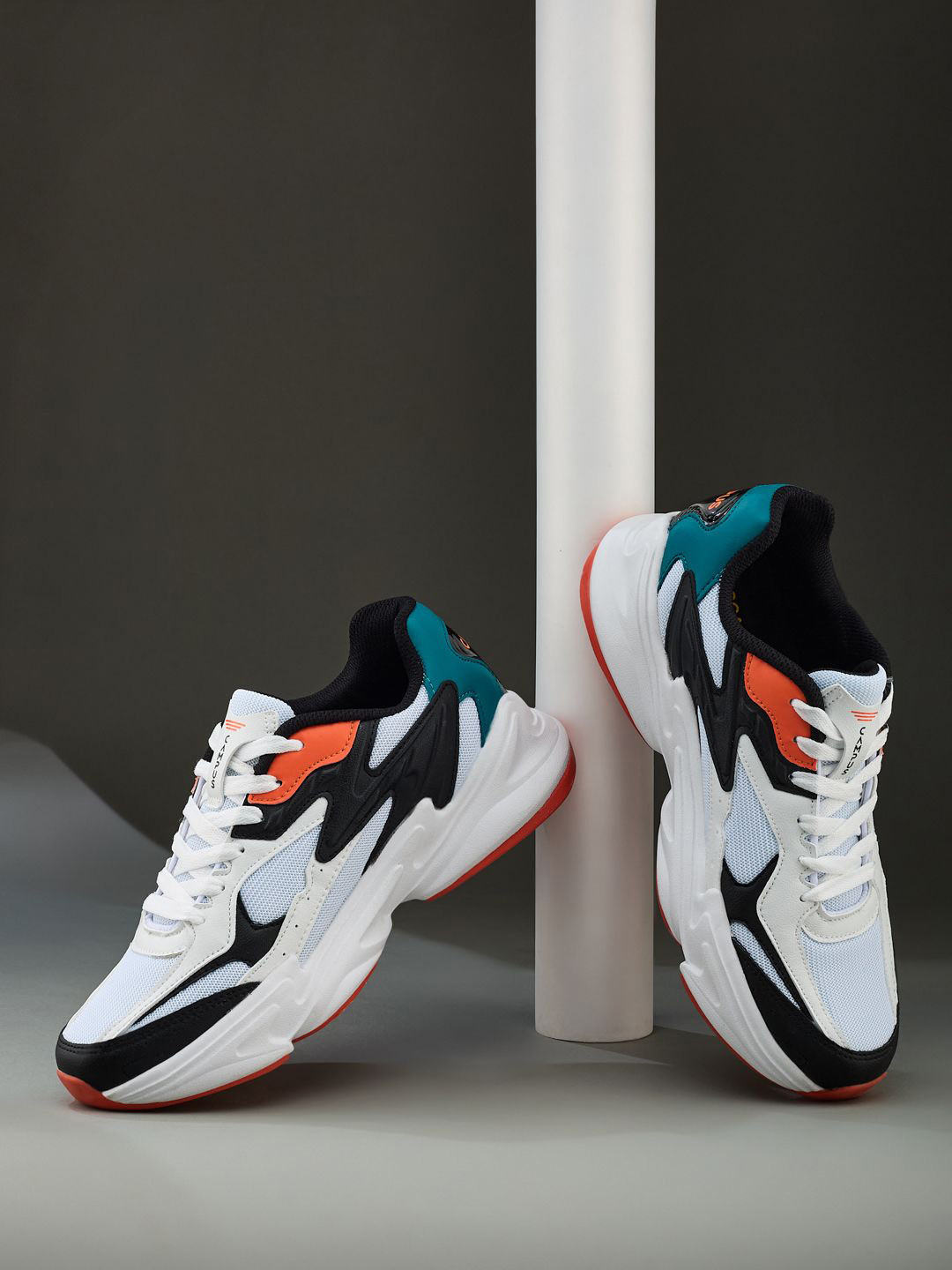 Campus Men Astral Colourblocked Sneakers