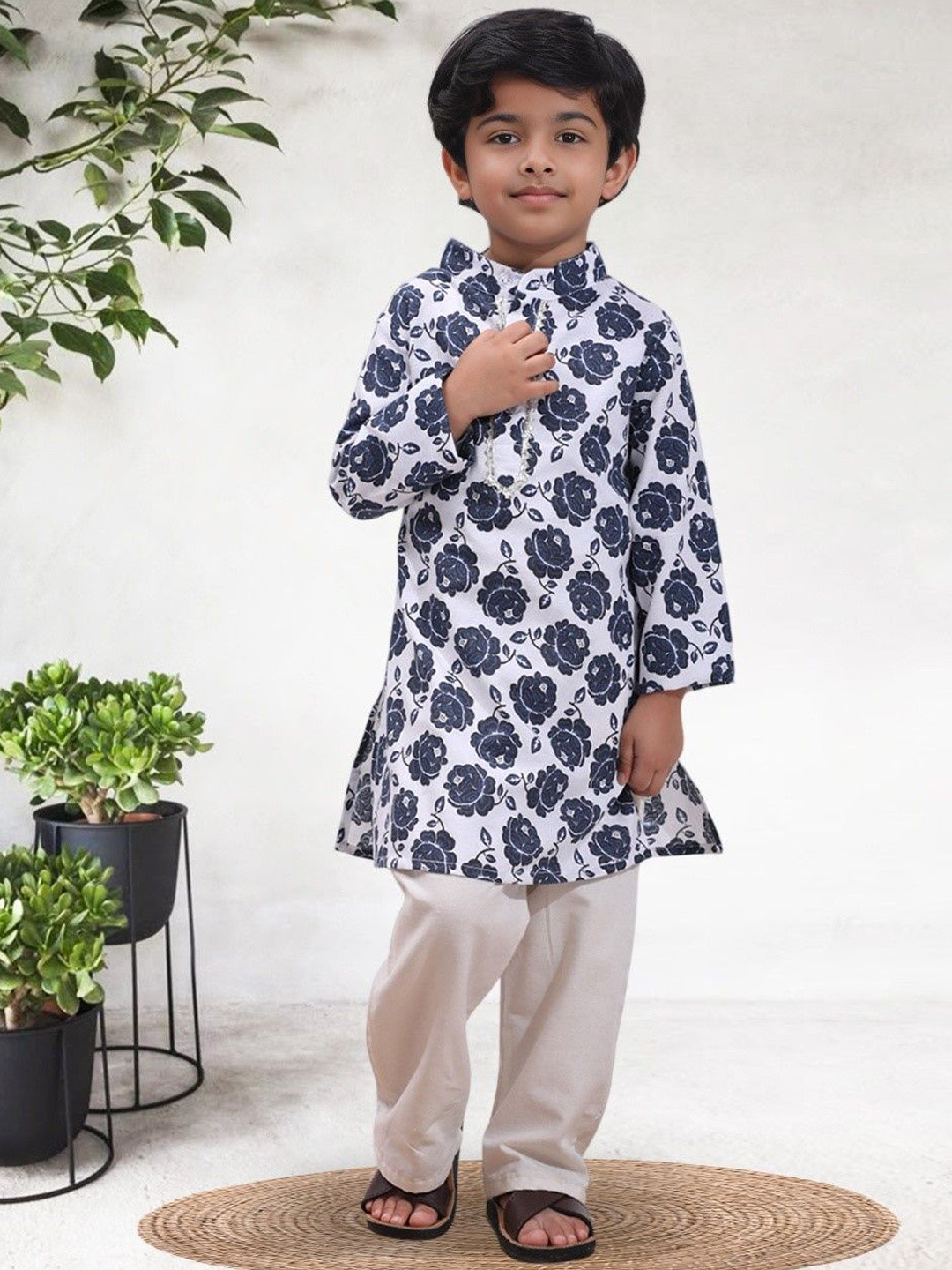 Cutiekins Boys Floral Printed Mandarin Collar Straight Kurta With Pyjamas