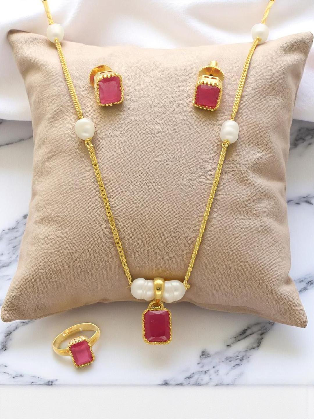 Sri Jagdamba Pearls Gilded Pulse Pearl Set Combo