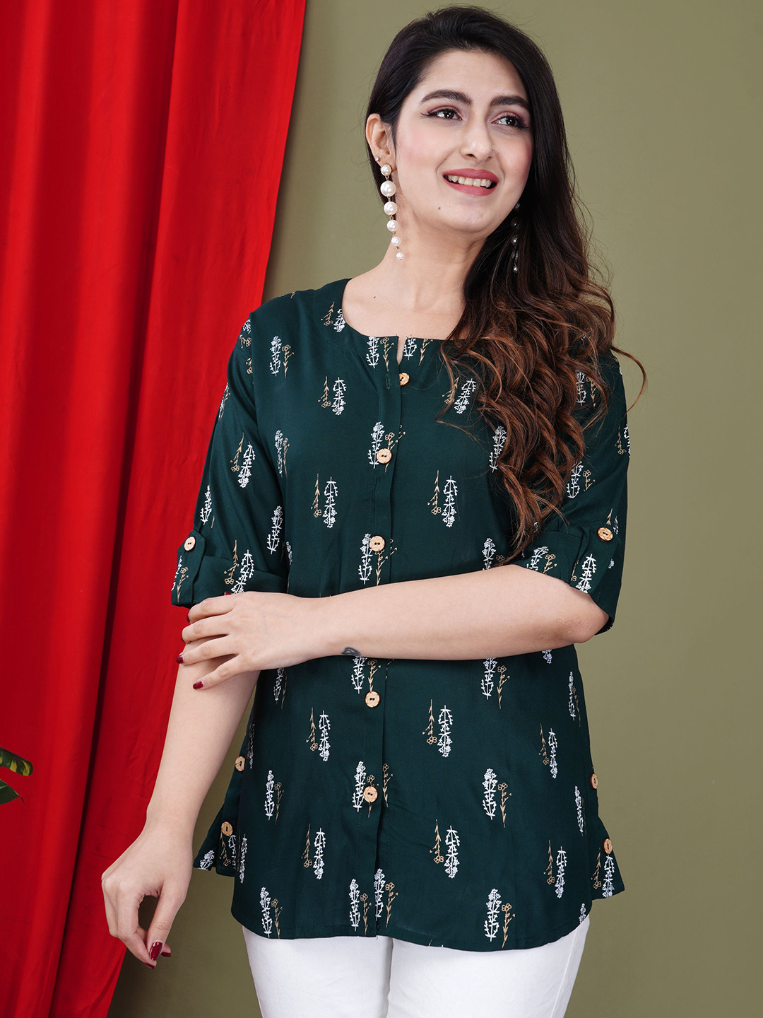 FebQ Women Floral Printed Shirt Style Top