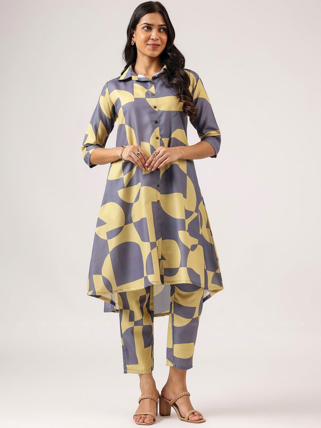 HAY Women Geometric Printed Kurta with Pyjamas