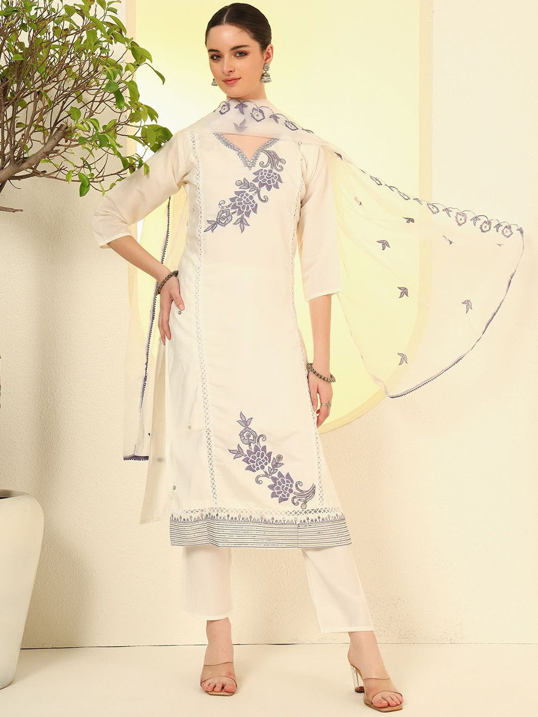 Spera Women Woven Design Embroidered Kurta with Trousers & Dupatta