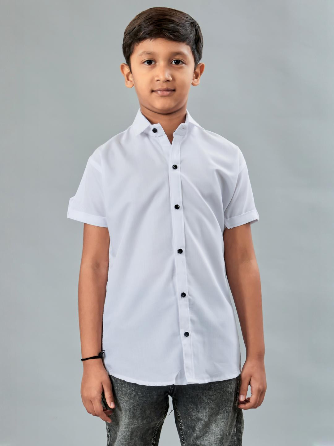 Qurobri Boys White Solid Spread Collar Short Sleeves Comfort Casual Shirt