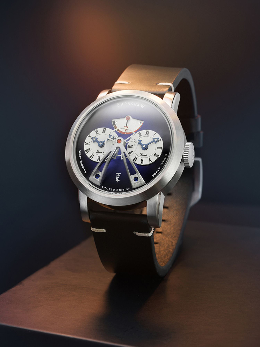 EARNSHAW Men Leather Straps Analogue Automatic Motion Powered Watch ES-8306-01