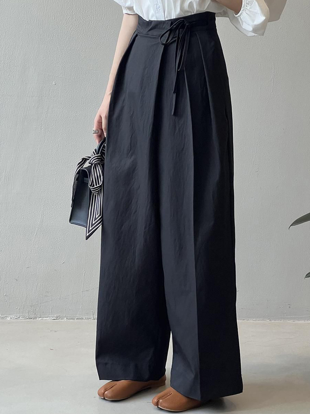 Miss Mosa By Akanksha  Women Black Delia Luxe Formal Pants