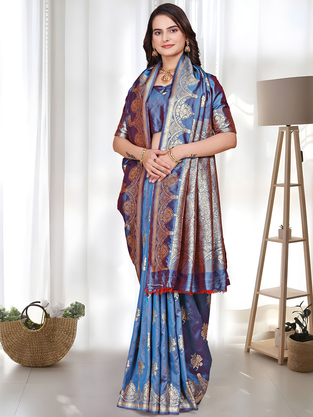 WLEMIRA Woven Design Zari Art Silk Banarasi Saree