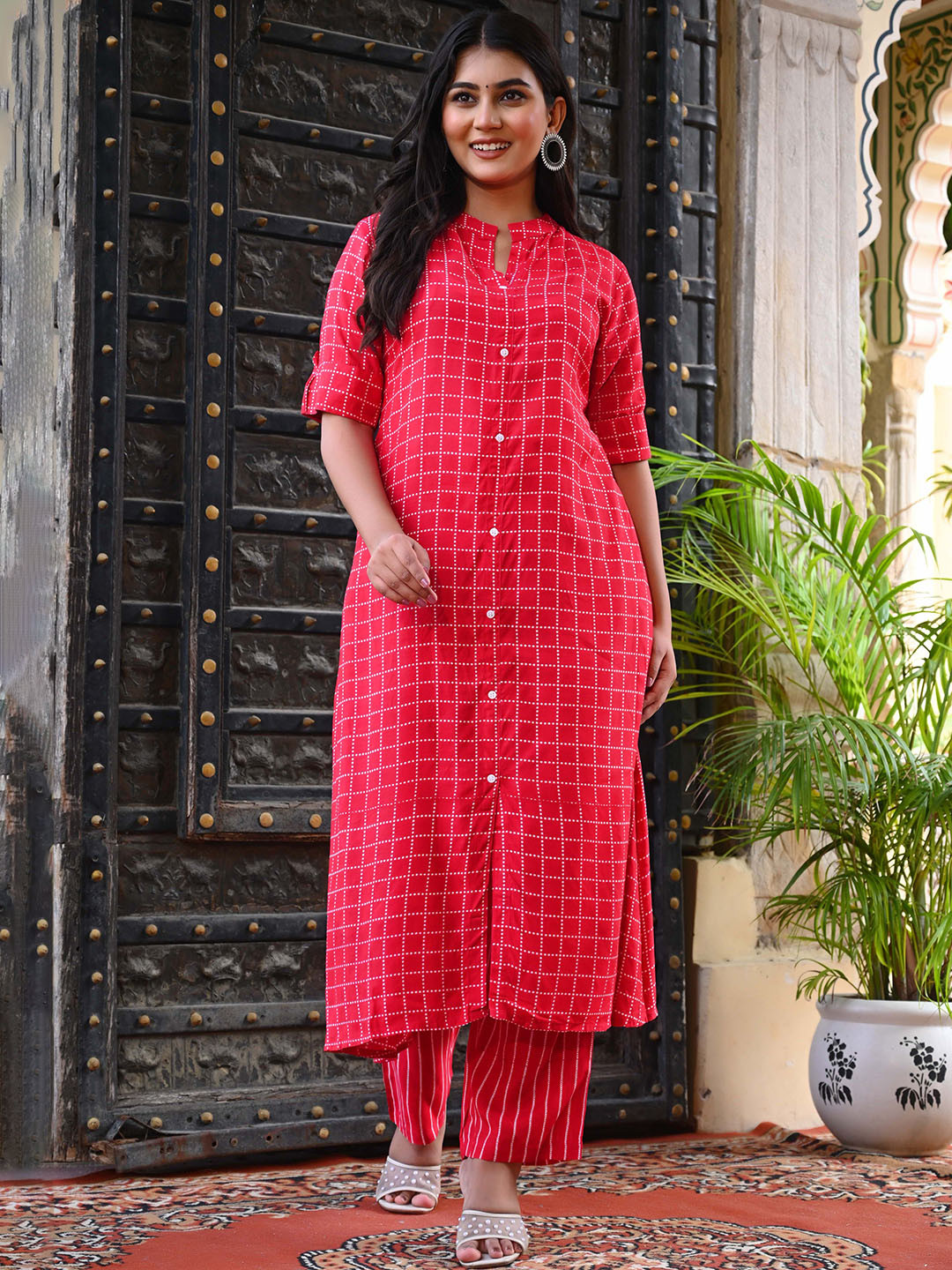 Bahe Kurtiz Check Printed Mandarin Collar Straight Kurta With Pyjamas