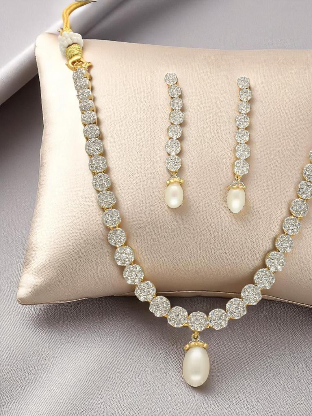 Sri Jagdamba Pearls Dealer Women Gold-Plated Eminence Gleam Pearl Necklace & Earring Set