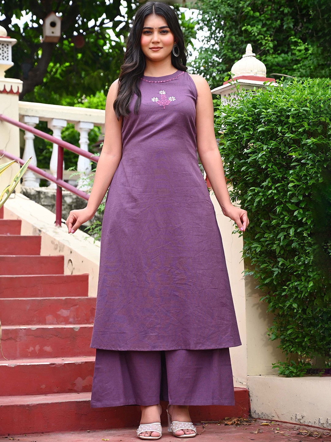 Bahe Kurtiz Women Woven Design Embroidered A-Line Kurta with Palazzos