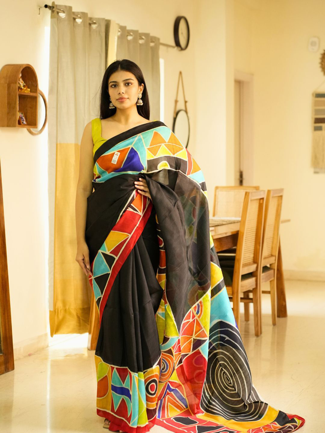 Uttaraa Women Printed Pure Silk Saree With Blouse Piece